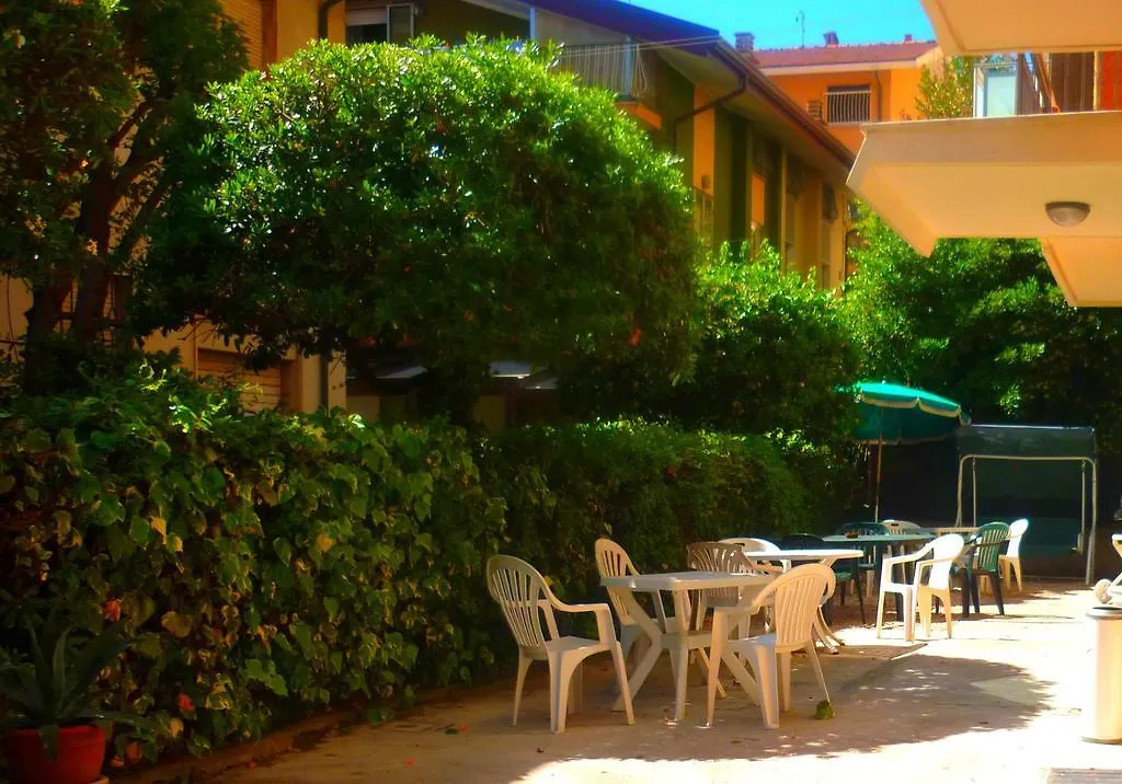 Hotel Maena Rimini